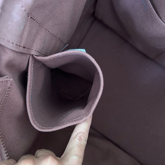 Athleta Kinetic Large Weekender Tote Bag Mauve Top Zipper Pockets Travel Sleeve - Picture 9 of 14